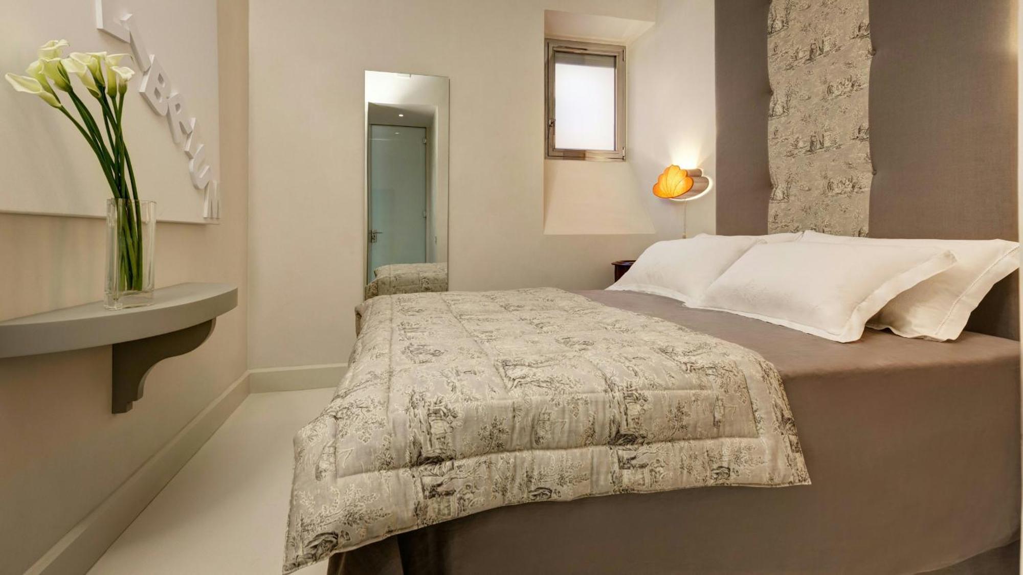 Domus Domitia Luxury Living Apartment โรม ภายนอก รูปภาพ